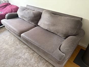 Soffa från Mio bortskänkes