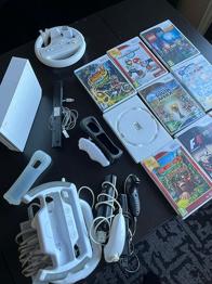 Skänkes: Nintendo Wii med tillbehör