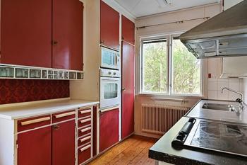 Röda köksluckor och lådfronter  50-tal Retro