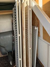 Skänkes! Element / radiator vit 5 st