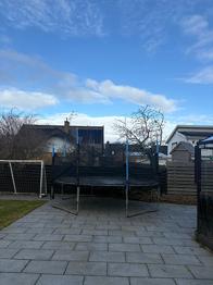 Studsmatta bortskänkes!