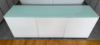 Bortskänkes! Mediamöbel byrå skänk