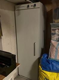 Äldre torkskåp Futurum bortskänkes