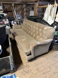 Bortskänkes howardsoffa 3-sits