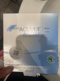 Bortskänkes – 1-Day Acuvue Moist endagslinser –3,25