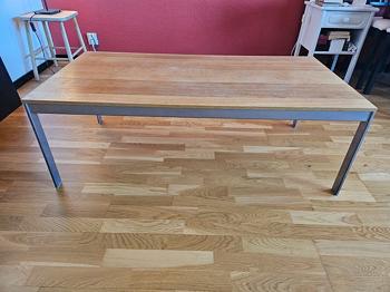 Bortskänkes: Soffbord Eksjö från IKEA