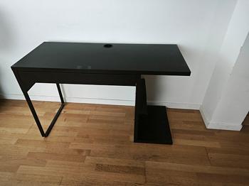 Skrivbord bortskänkes
