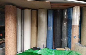 Diverse vinylgolv stuvar 2m bredd bortskänkes!!!