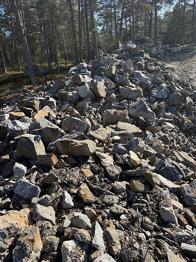 Natursten sprängsten blandade storlekar bortskänkes