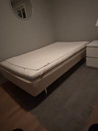 Passa På Sängar 2st bortskänkes.