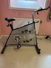Spinningcykel justerbar svart/silver Bortskänkes