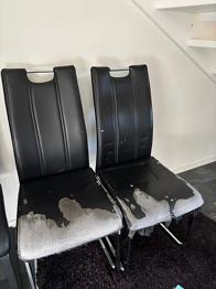 4st matstolar bortskänkes - trasigt konstläder