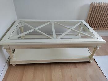 Bortskänkes soffbord