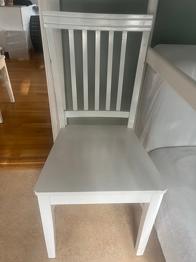 Stolar bortskänkes