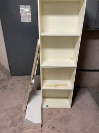 Bortskänkes Finsk designhyllor Muramee