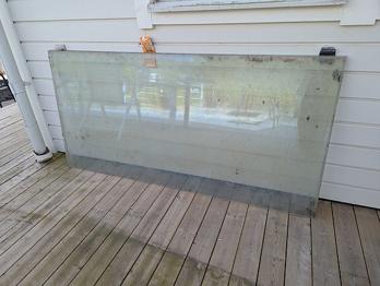 Glasskivor bortskänkes