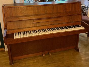 Piano bortskänkes