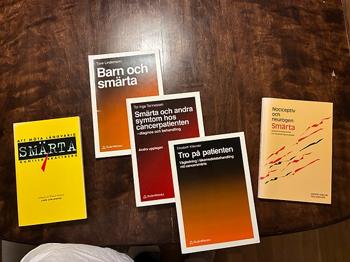 Kurslitteratur omvårdnad, medicin och hälsa – flera böcker
