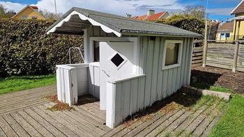 Lekstuga skänkes