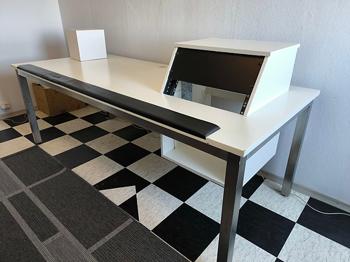 Studiobord / musikproduktionsbord (studio desk)