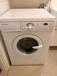 Electrolux frontmatad tvättmaskin vit