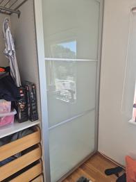 Bortskänkes 2st IKEA PAX Lyngdal skjutdörrar