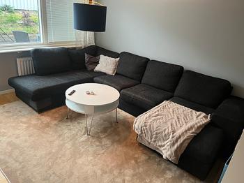 Hörnsoffa, mörk textil skänkes