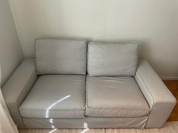 Tvåsitsig soffa grå