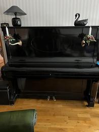 Baumgardt piano bortskänkes