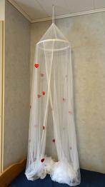 Sänghimmel bortskänkes