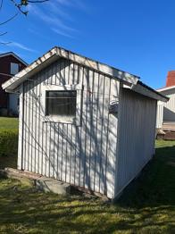 Gratis förrådsbod skänkes