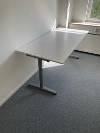 Bortskänkes: Skrivbord IKEA 160x80