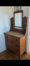 Möbler bortskänkes mot hämtning