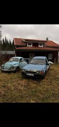 Bortskänkes 2 st skrotbilar/VW Bubbla & Ford Escort