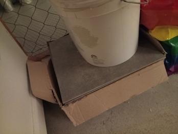Lättbetong, adhesive och plattor enl bild