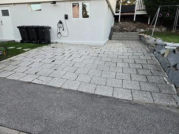 Marksten/plattor och trappor bortskänkes
