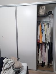 3 stora garderobssystem Lumi bortskänkes