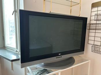 Äldre tv bortskänktes