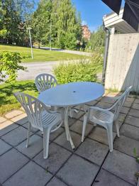Bortskänkes: Utemöbler