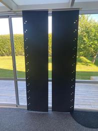 Solskydd med gardinpaneler