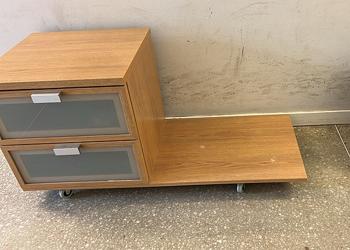 Sängbord skänkes / Giving away bedside tables