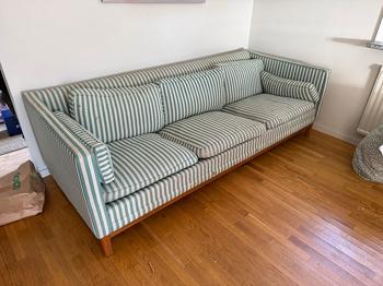 Soffa bortskänkes