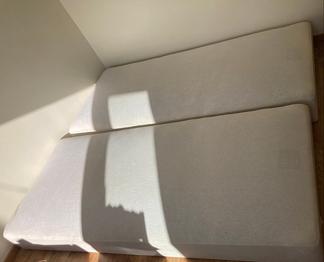 2 sängar bortskänkes/ doneras i karlstad GRATIS