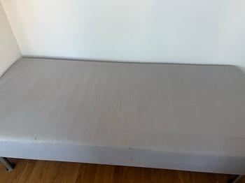 BORTSKÄNKS/GRATIS 90x200 säng