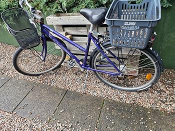 Damcykel bortskänkes