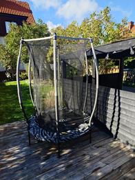 studsmatta bortskänkes