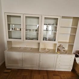 Bokhylla skänkes