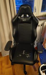 Taurus gamingstol blackout 5 år gammal