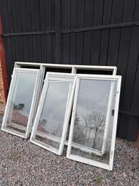 BORTSKÄNKES - Fönster vit träram