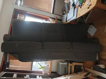 Soffa med högrygg